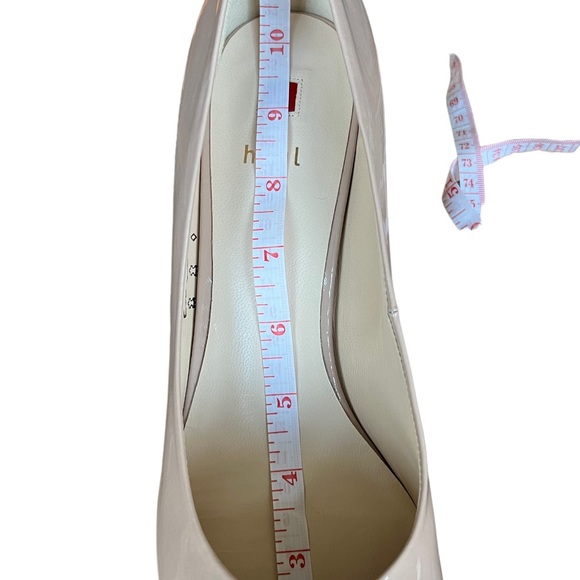HOGL Beige Patent Leather Pumps - Picture 7 of 10